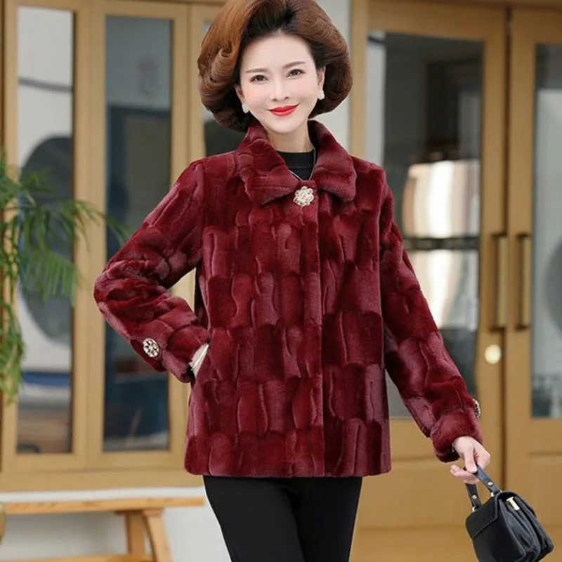 

Women Winter Coat Middle-Aged Short Imitation Mink Velvet Coat Thicke Warm Oversized Cotton Padded Jacket Female Faux Fur Jacket