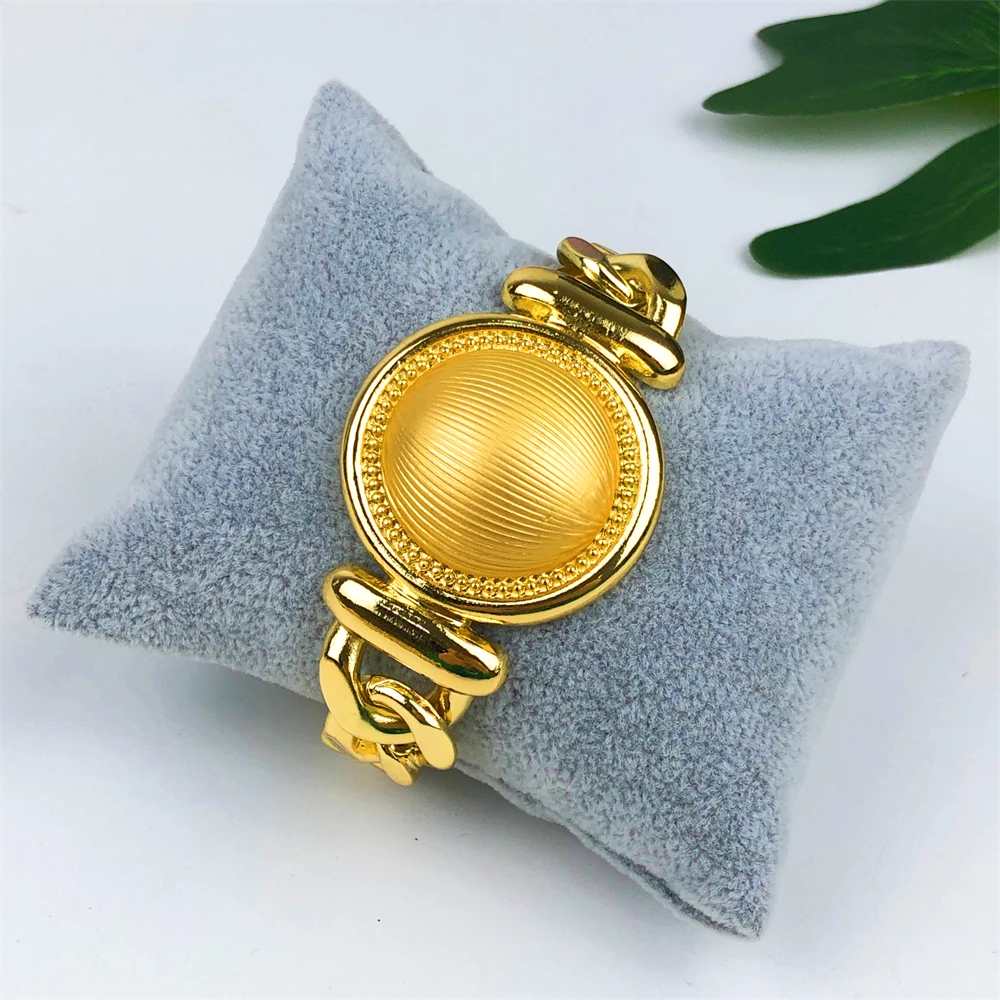 Thumbnail 4 - #69 Gold-Plated Necklaces Comparison Guide