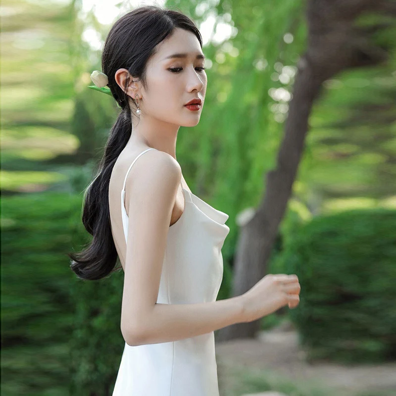 Satin Light Dress Bride 2022 White Simple Camisole Senior Trip Shoot Welcome Evening Gown for Women