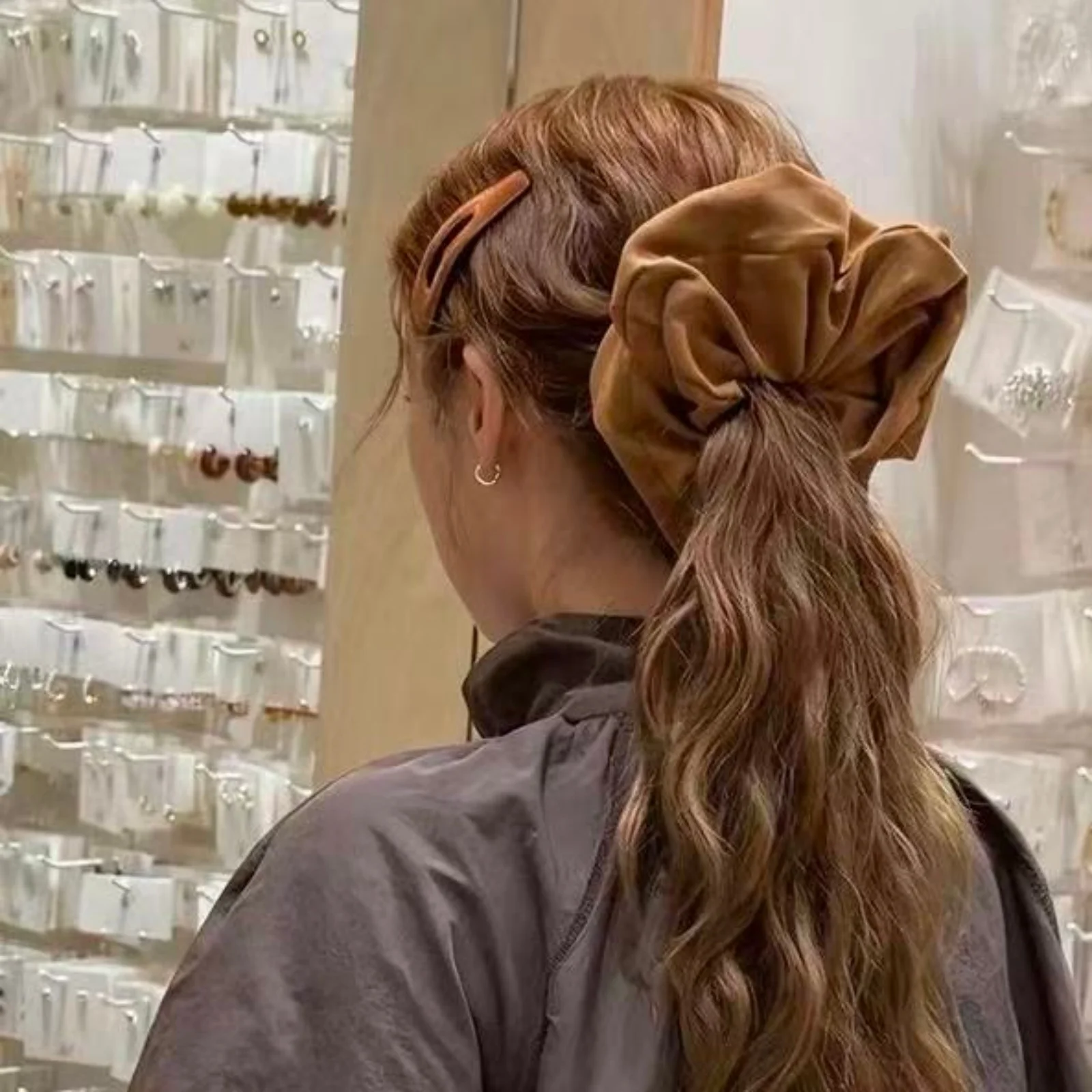 

1 шт., осенне-зимние теплые резинки для волос, женские аксессуары для волос из мягкой ткани, необходимый повседневный декор для прически в стиле ретро