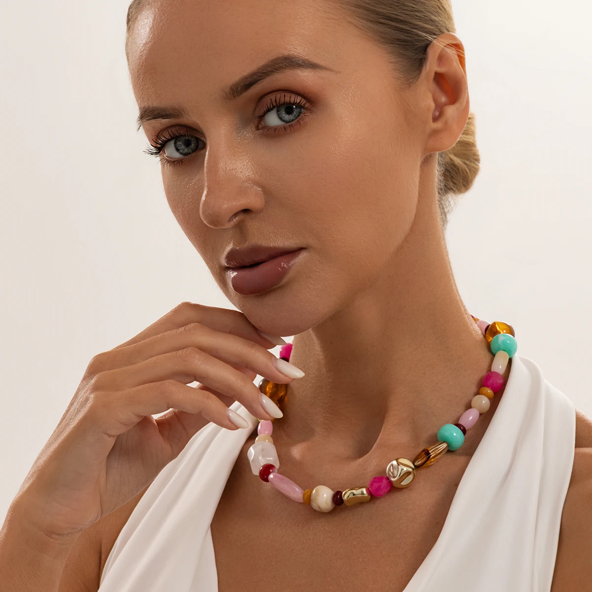 Ingemark Boho Bunte Harz-Acryl-Perlen-Choker-Halskette für Damen, Elegante Verstellbare Schlüsselbein-Kette, Y2K Schmuck-Accessoires – Detail 4