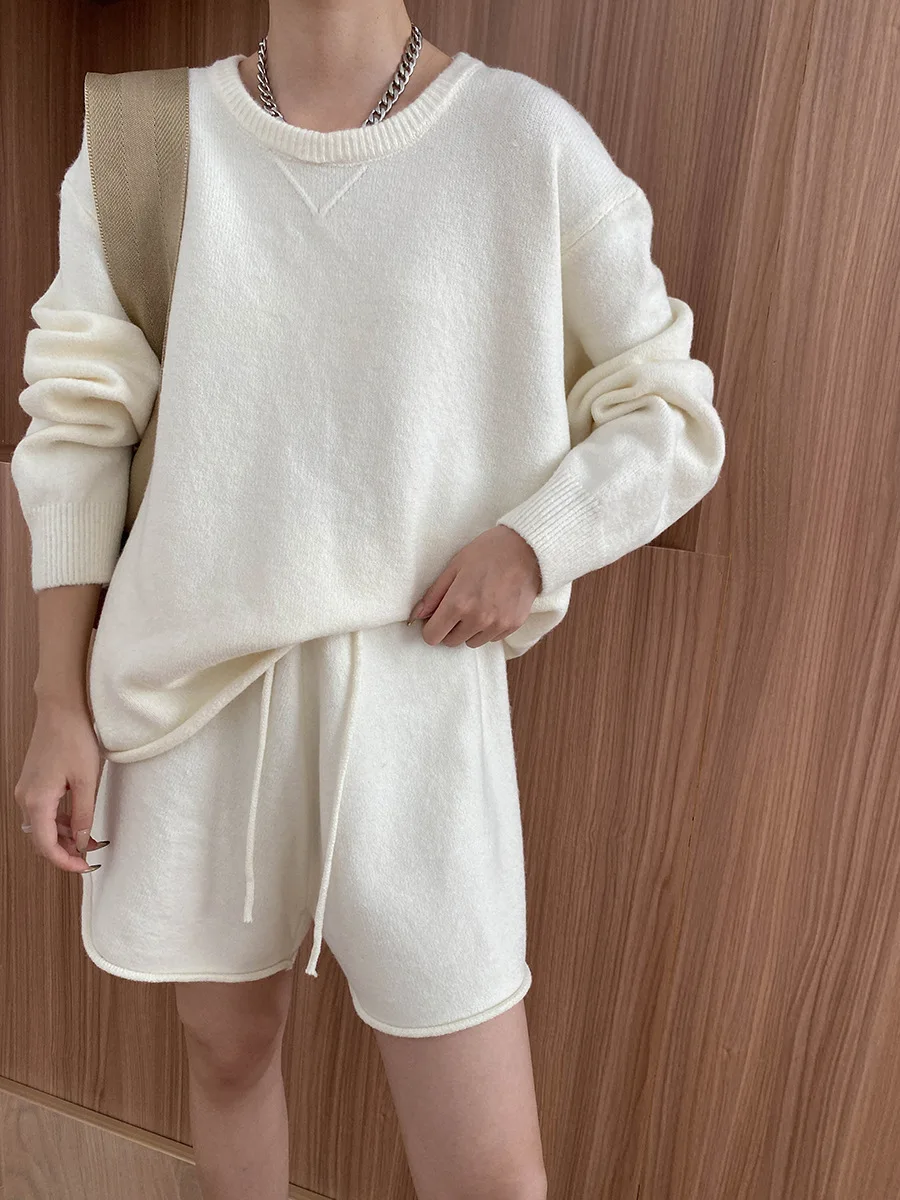 Curled Edge Long Sleeve Knit Sweater And Wide Leg Shorts Fall Winter Two Piece Set Grey Beige Outfit