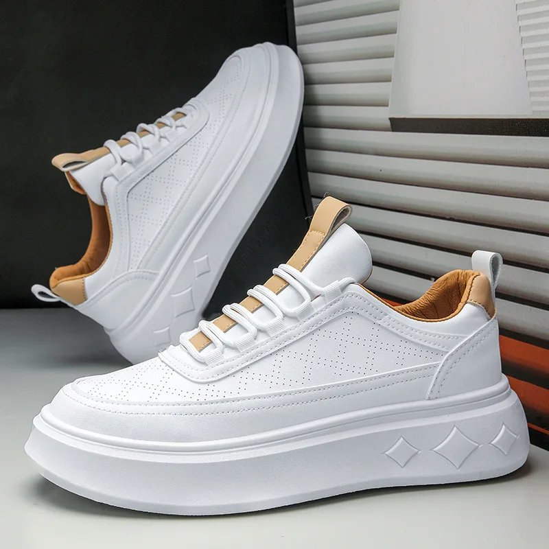 2023 Verão Outono Venda Quente Fundo Grosso Pequenos Sapatos Brancos Coreano Respirável Calçados Esportivos Casual Board Shoes Sneakers para Homens tenis masculino