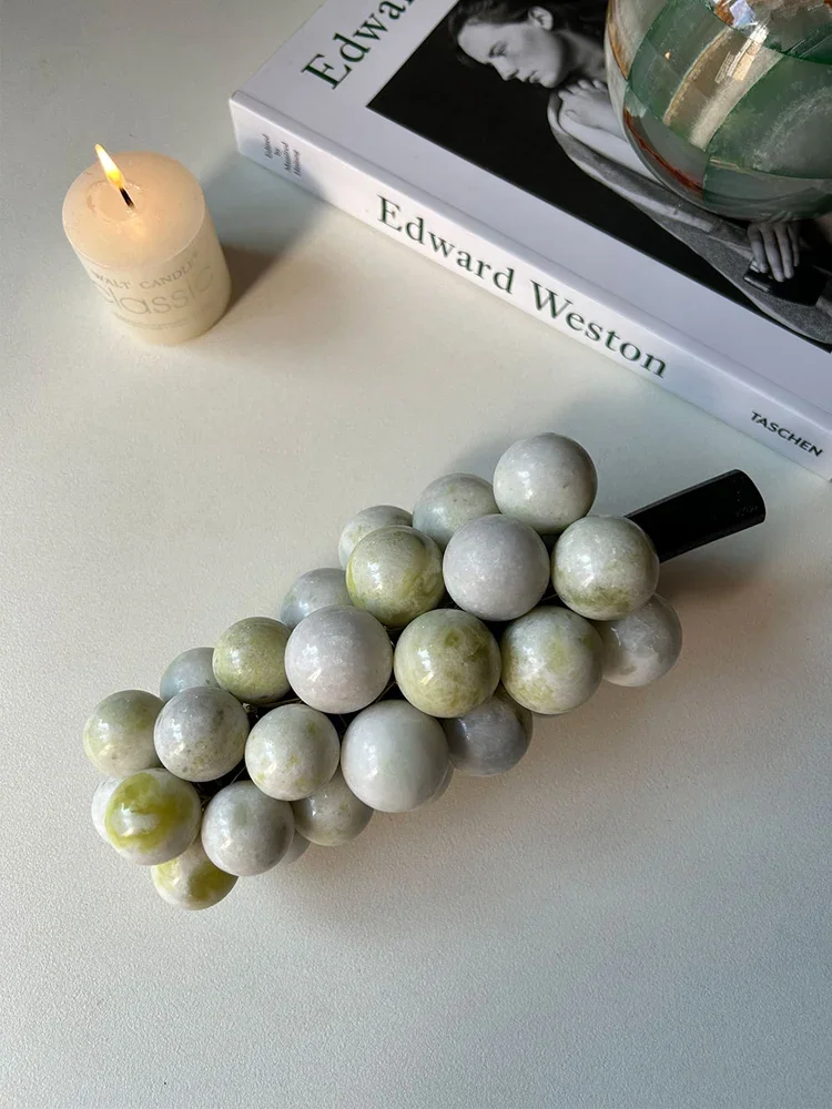 Handmade Natural Marble Grapes Bunch Decorative Stone Ornaments for Home Bedroom Living Room Coffee Table Cabinet