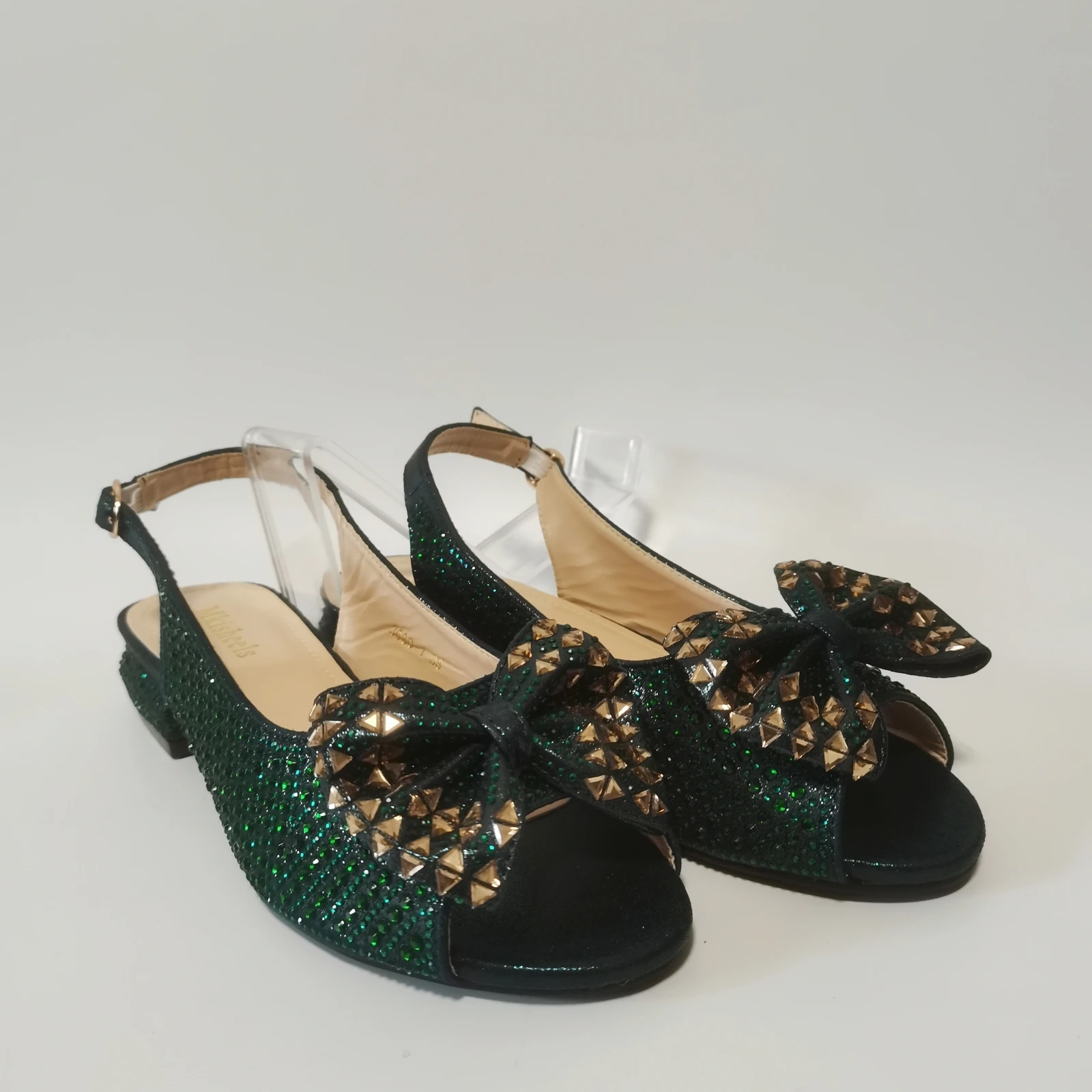 

Модные зеленые женские сандалии со стразами, итальянский дизайн, туфли для свадебной вечеринки на нижнем каблуке