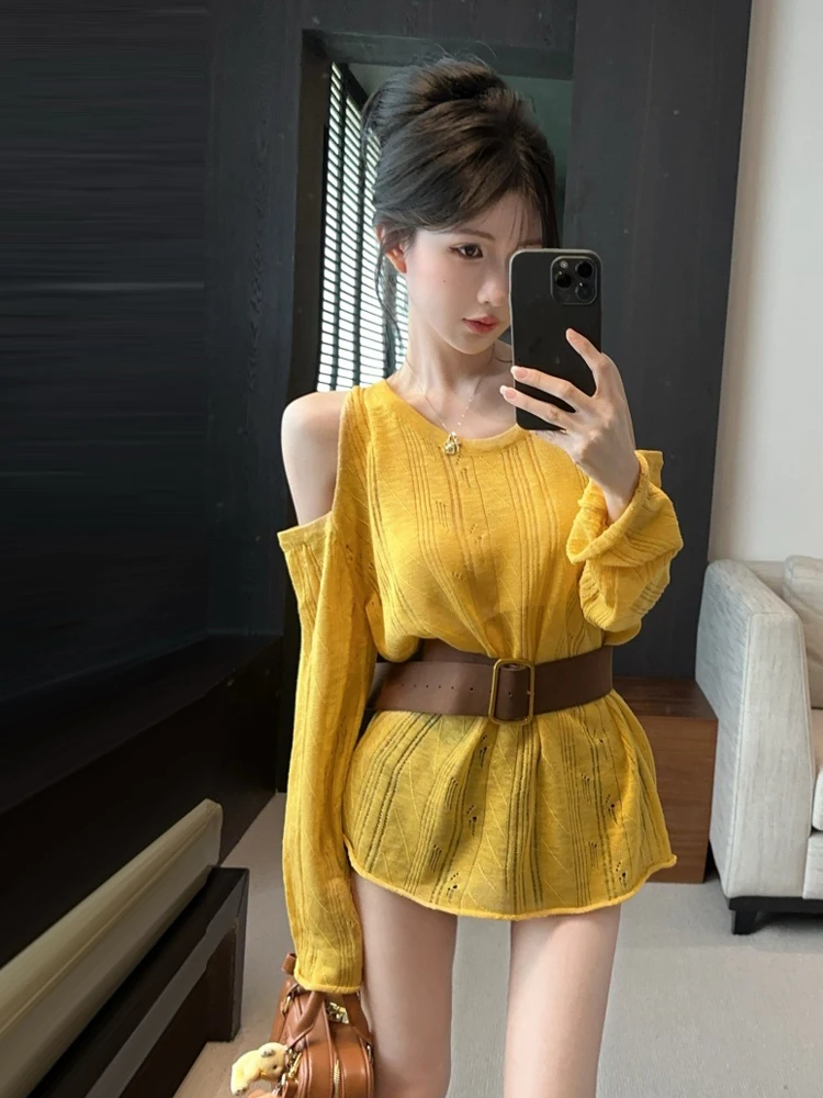 

Sexy Spicy Girl round Ne oulder Bared Long Sve Loose Hollow out Knitted irt Slimming Lazy Long Sve Top with Belt