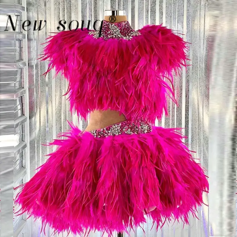 Fashion Feathers Fuchsia Crytsals Short Cocktail Party Dresses 2023 Sexy Cut Out High Neck Mini Night Clubbing Prom Gowns