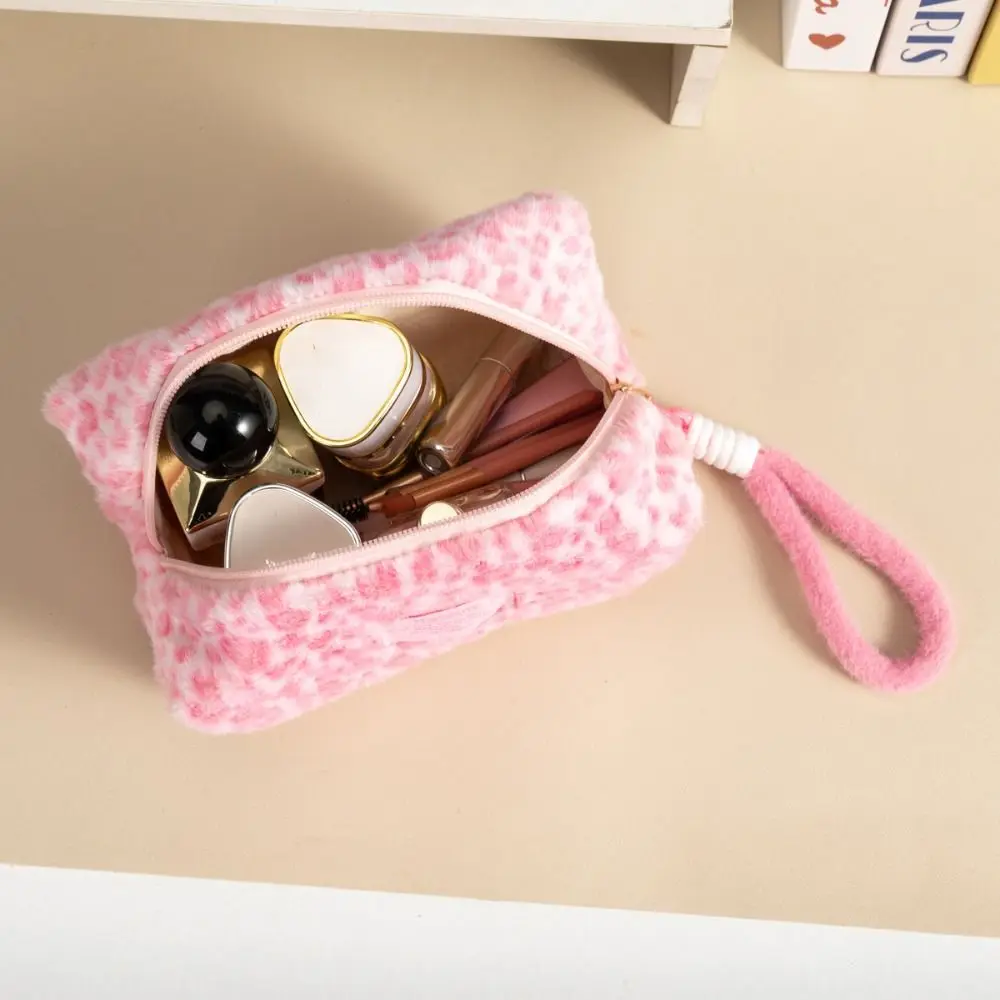 Casual Cosmetic Bag Large Capacity Leopard Print Pattern Leopard Print Cosmetic Bag Lightweight Portable Fluffy Makeup Bag