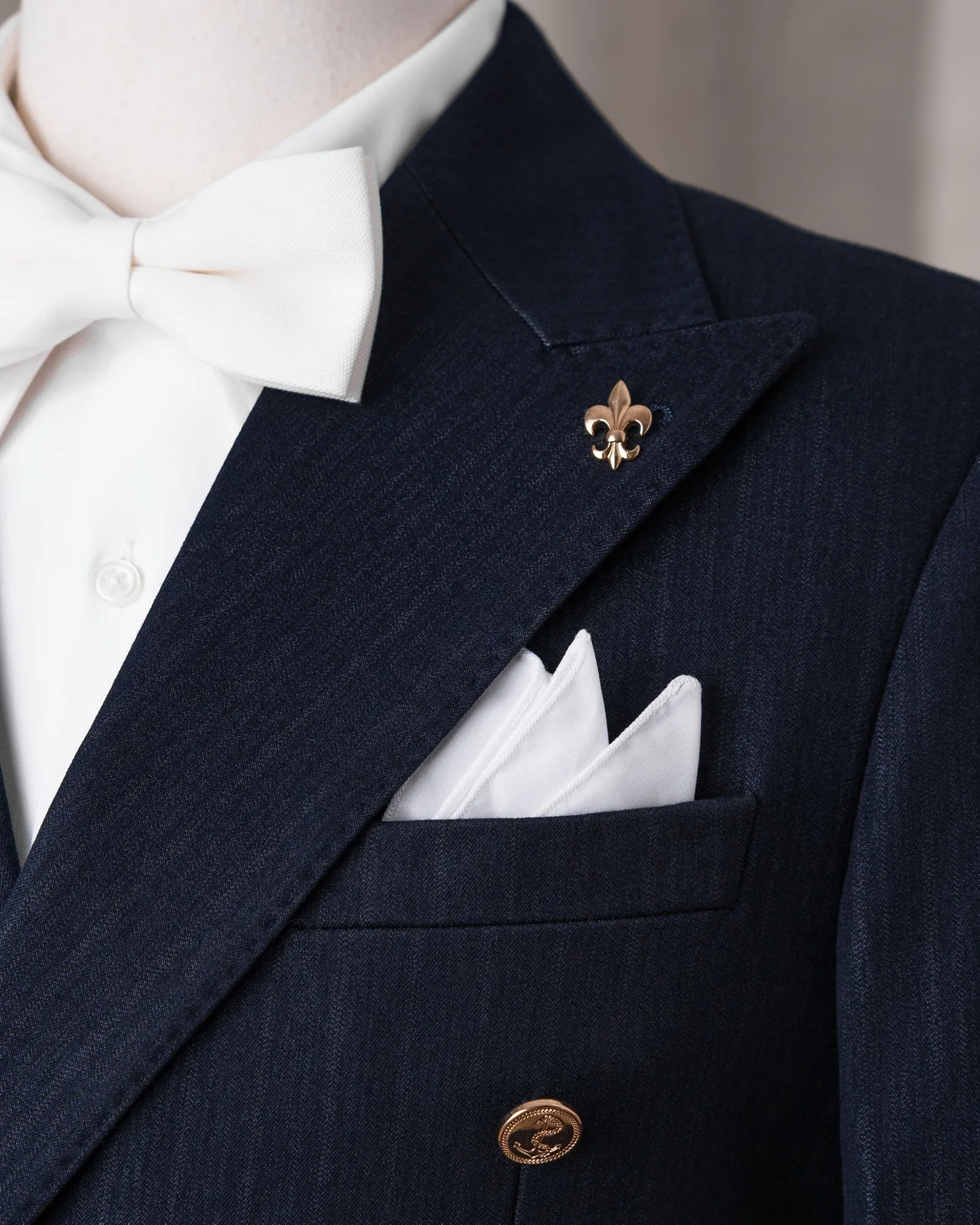 Eenvoudige herenpak trouwjas piekrevers smokings dubbele rij knopen bruidegomkleding zakelijk feest alleen blazer op maat