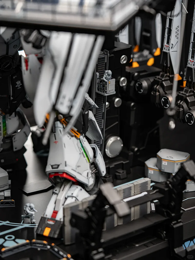 【IN VOORRAAD】Daban 1/60 PG RX-93 V Metalen Structuur Actiefiguren Uitgerust Met Drijvende Kanon Assemblage Model Verzamel Kid Speelgoed