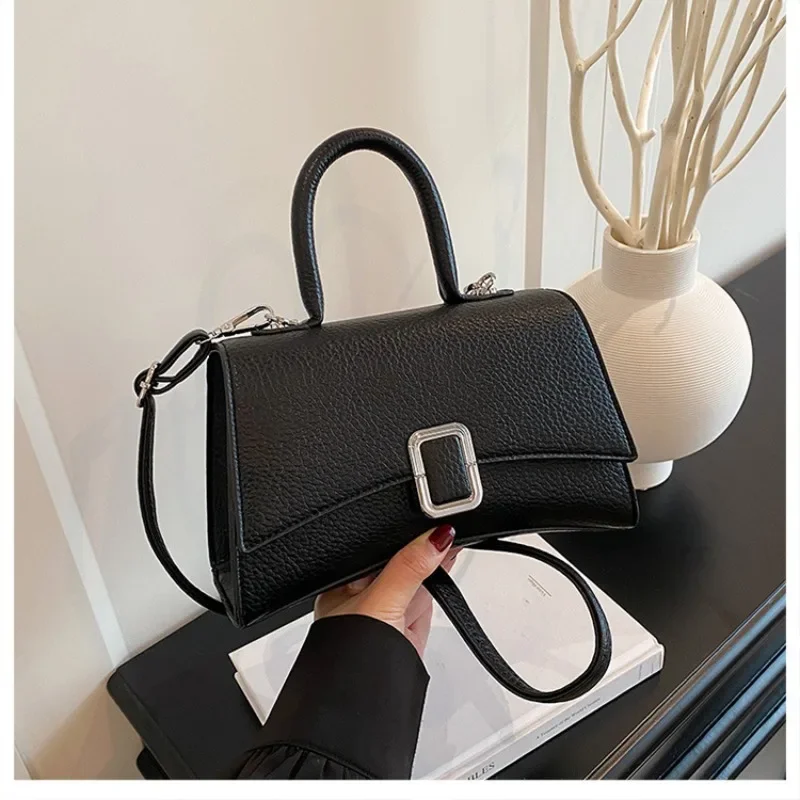 

2025 Fashion Women's Small Square Tote Bag Hot Selling Elegant Commuter Crossbody Purse Versatile Stylish Handbag