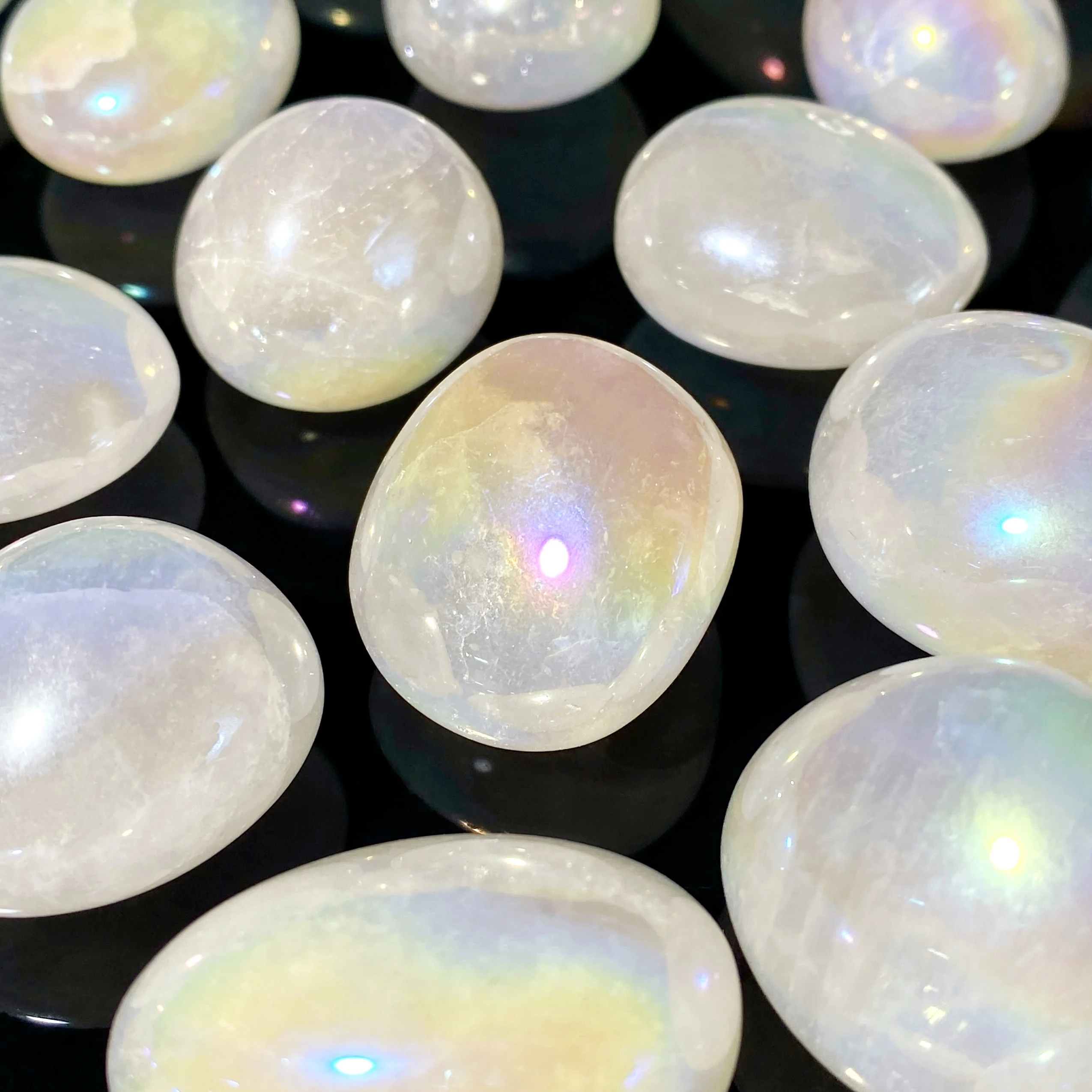Random 5PCS Random High Quality Aura Clear Quartz Tumble Decoration Natural Crystal Raw Stone, Birthday Gift, Scene Decoration.