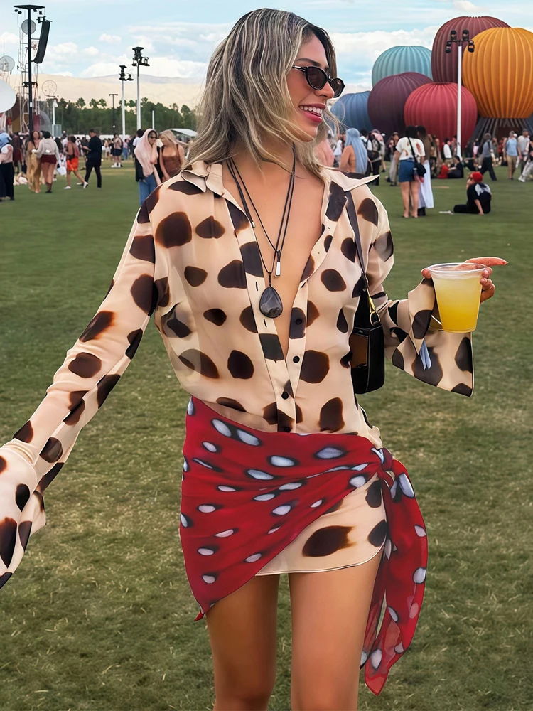 B(Shirt dress Scarf)
