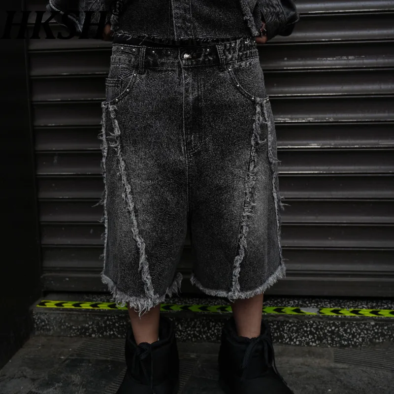 

HKSH новые летние мужские темные стильные джинсовые шорты с кисточками и заклепками, потертые модные свободные брюки в стиле панк HK17716