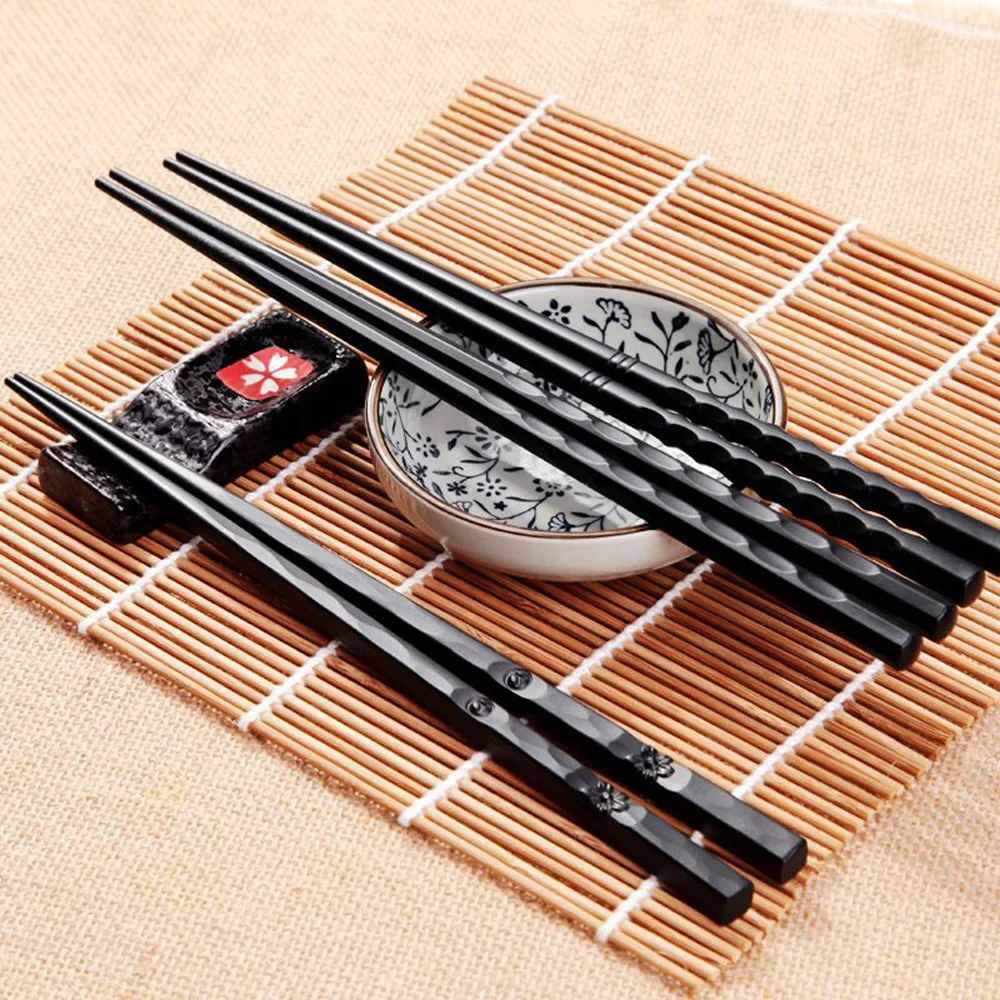 1 Paar Chinese Legering Eetstokjes Herbruikbare Voedsel Sushi Sticks Zwarte Antislip Vaatwasser Food Grade Eetstokje Keukenaccessoires