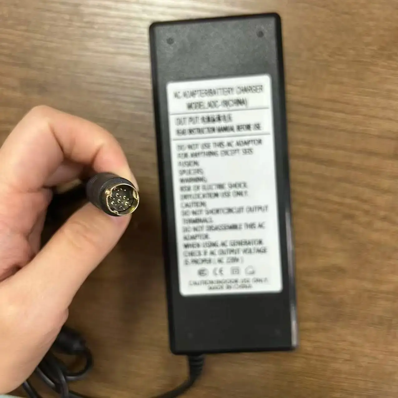 ADC-18 AC Power Adapter  Round hole for FSM-70S, 70S+, 80S, 61S, 62S Fusion Splicers