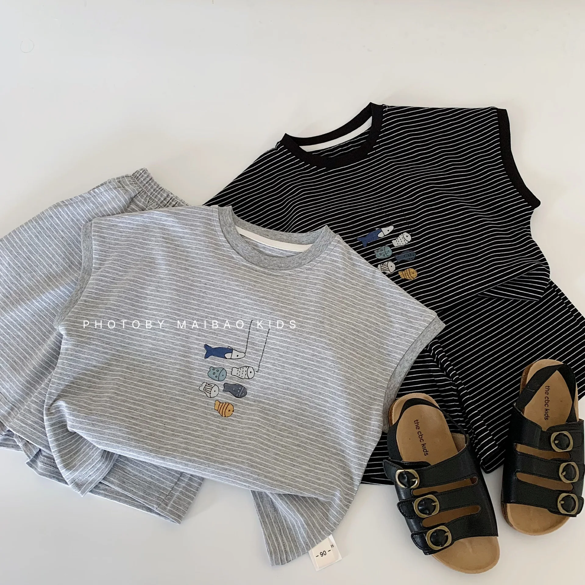 

Children's Set 2025 Summer New Girls Boys Striped Sleeveless Two Piece Set Children's Clothing Sets