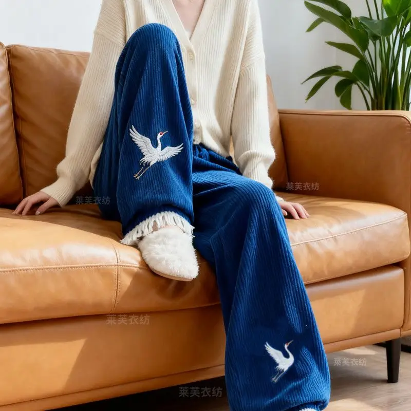 سراويل شتوية صينية جديدة، طراز وطني، فاخرة، سراويل واسعة الساق مطرزة بالزهور، ثنية للخريف والشتاء