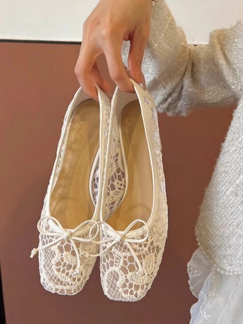 

2025 Spring New Women's Ballet Shoes Square Toe Low Heel Mesh Hollow Bow Decoration Elegant Sweet Shallow Ladies Office Shoes