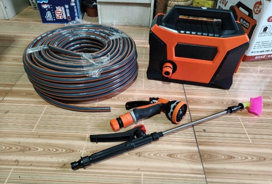Rechargeable Water Pump for Garden,Courtyard,Farm,200W High Power Auto Irrigation Pump for Vegetable,Courtyard Watering