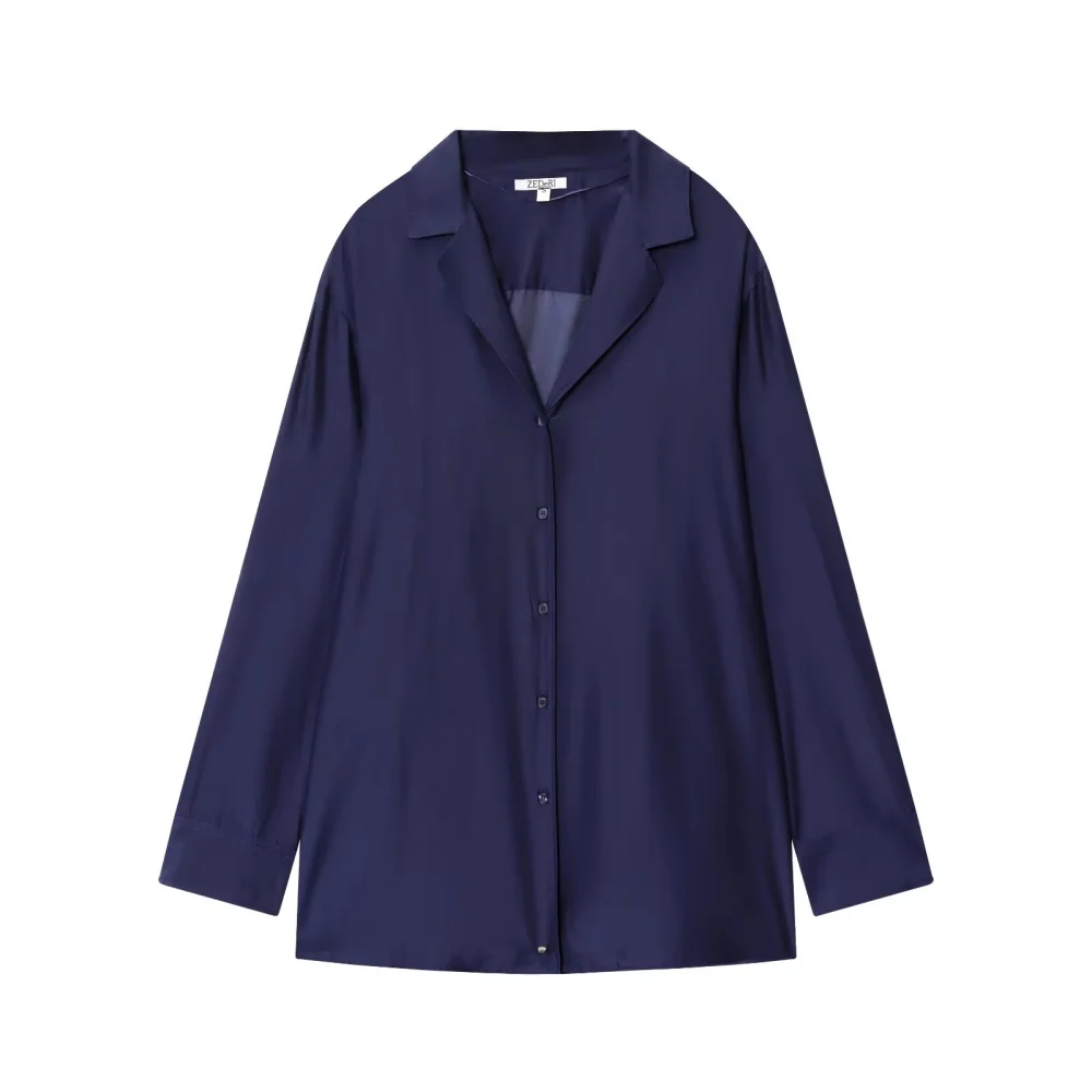 เสื้อเชิ้ตผู้หญิงทรงหลวมมีปก แขนยาว มีกระดุมและกระเป๋า สไตล์ใหม่สำหรับฤดูใบไม้ผลิและฤดูร้อน