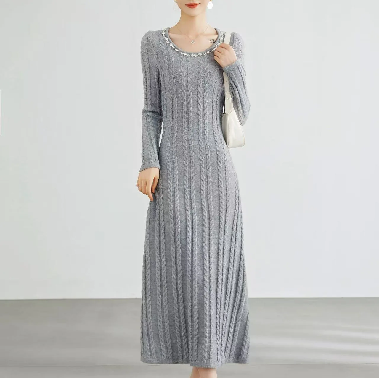 Vrouwen Gebreide Jurk Koreaanse Ronde Hals Nagel Kraal Gebakken Deeg Twists Trui Jurken Herfst Winter Nieuwe Stijl O-hals Taille Slim Fit