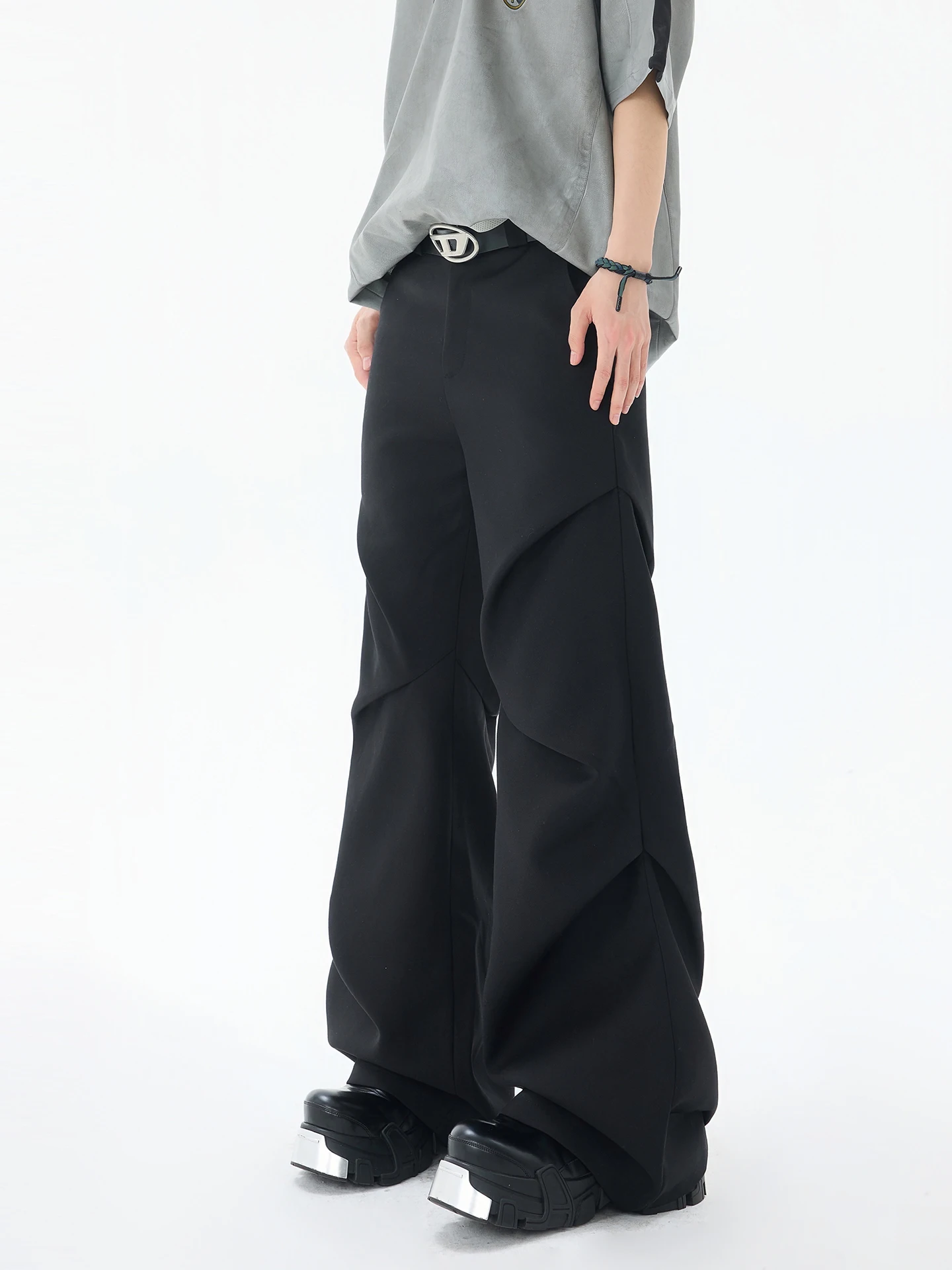 

Свободные повседневные брюки в американском стиле, мужские модные брендовые плиссированные расклешенные брюки, элитные драпированные черные прямые джинсы