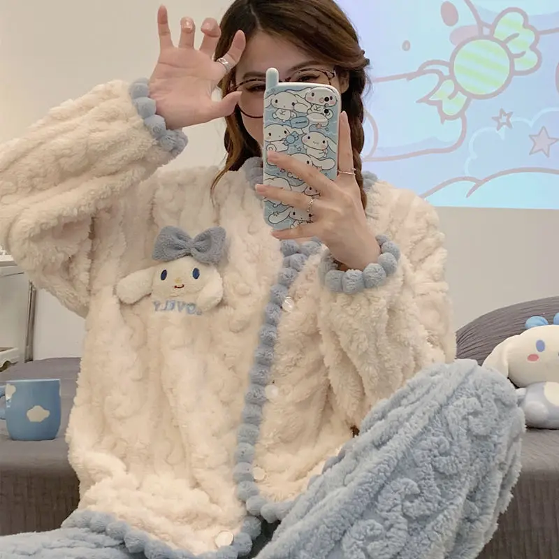 

Пижамный комплект Kawaii для девочек, Женская Осенняя фланелевая утепленная теплая Пижама с V-образным вырезом, милые штаны с длинным рукавом, комплект из 2 предметов, ночная рубашка
