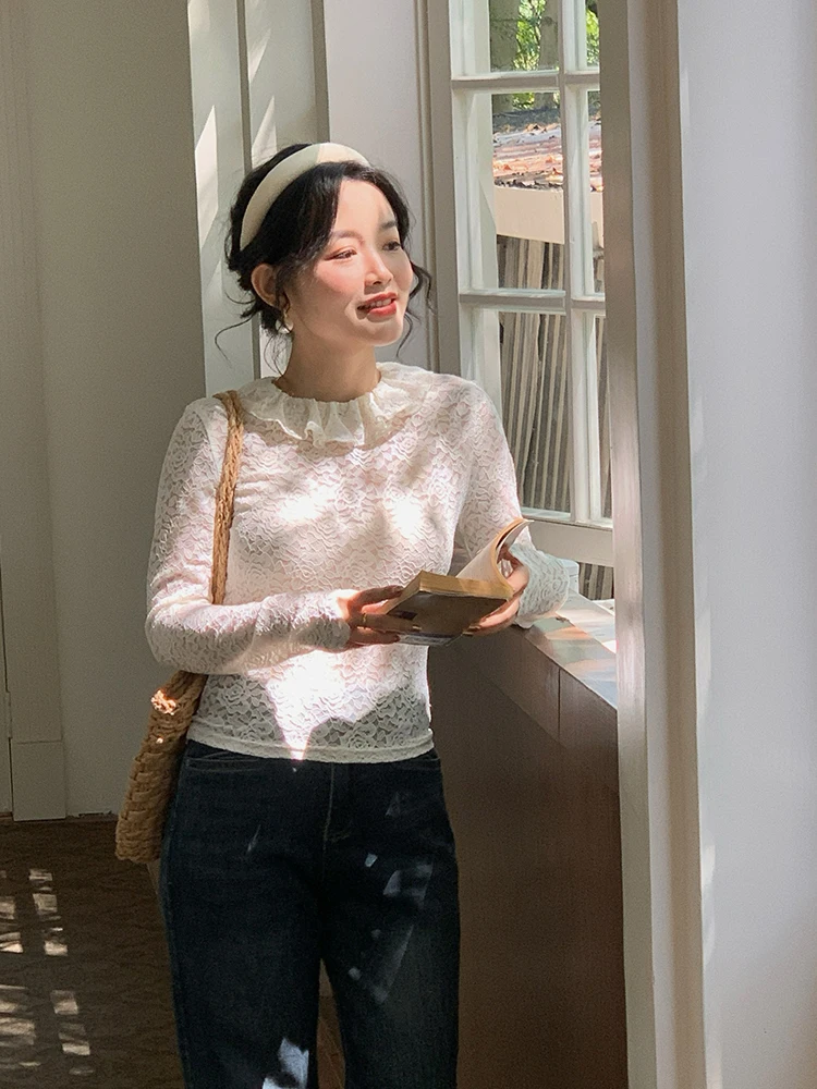 

Elegant Long Sleeve Lace Base Shirt Women's Inner Wear Small Doll Collar Top Commute Style Slim Fit Nylon Fabric Pure Color
