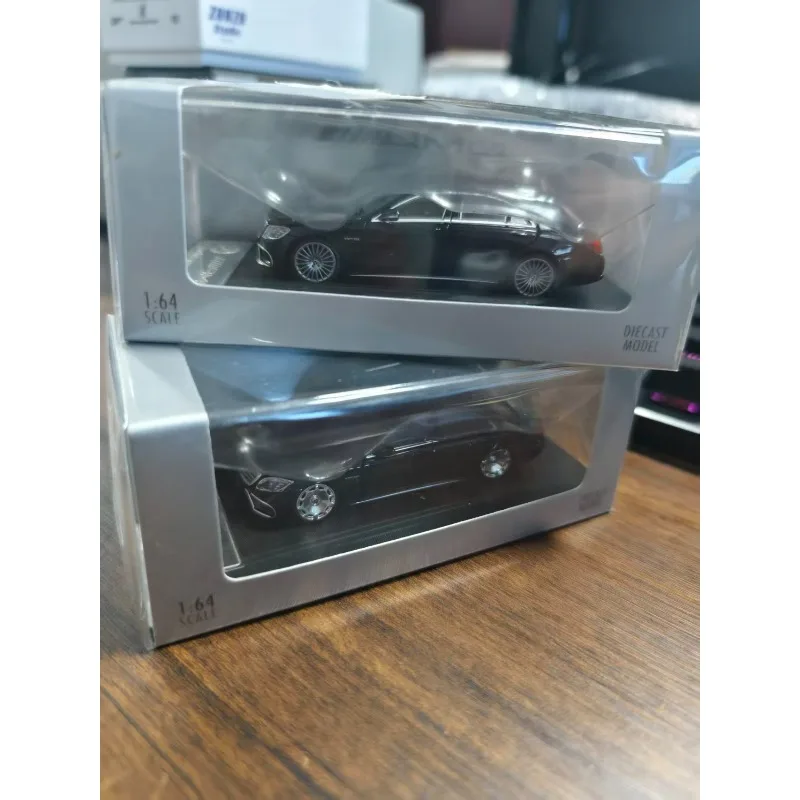 DIECAST MODEL 1:64 Luxury Car, Cast Alloy Model, Boys' Toy, Adult Collection Item, Holiday Gift.