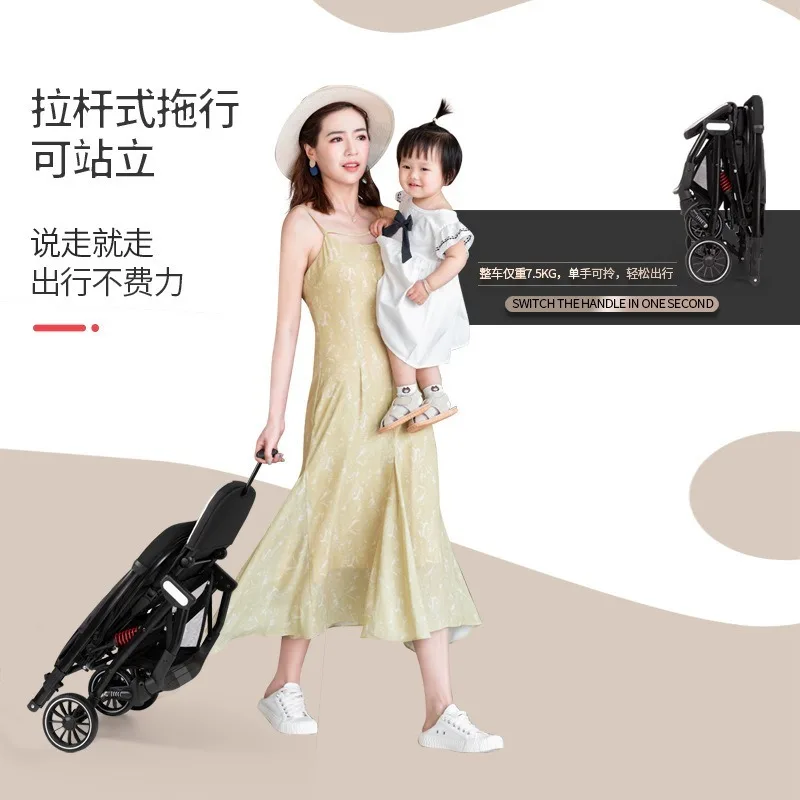 The baby stroller folds lightly and ends with one button to carry out the 0-4-year-old children's stroller with high view.