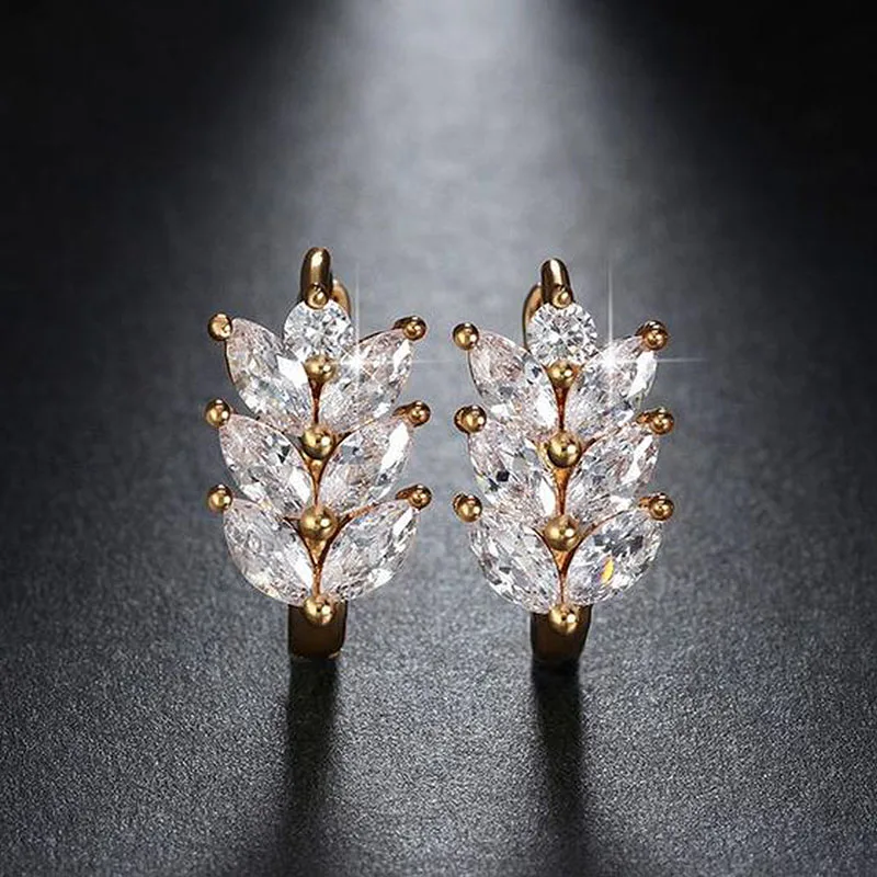 Huitan zierliche Blatt Kreis Ohrringe für Frauen Silber Farbe/Gold Farbe verfügbar Mode vielseitige tägliche Kleidung Ohr bügel Schmuck