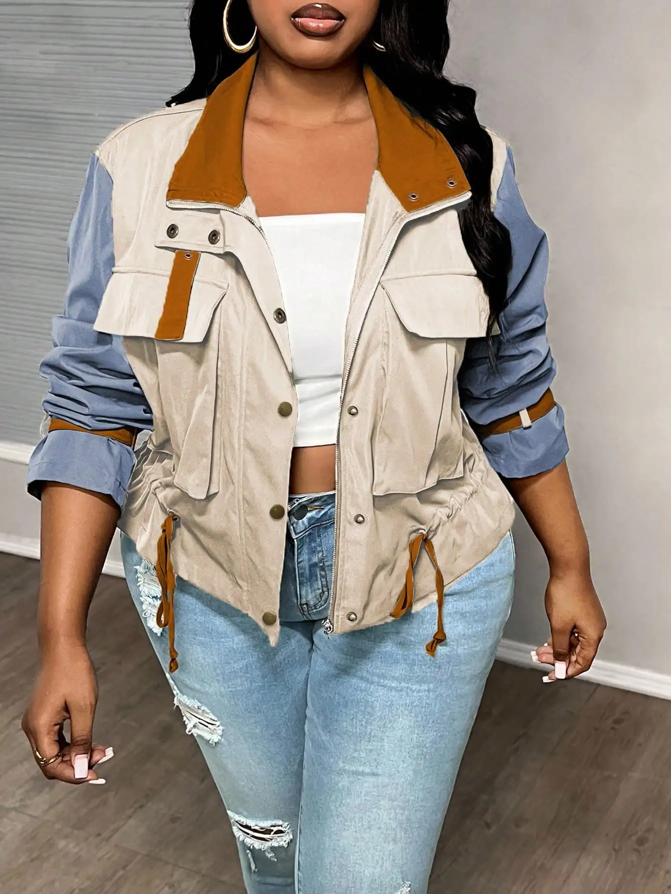 

Женская куртка больших размеров с контрастными вставками и завязками по низу, повседневная верхняя одежда для осени/зимы