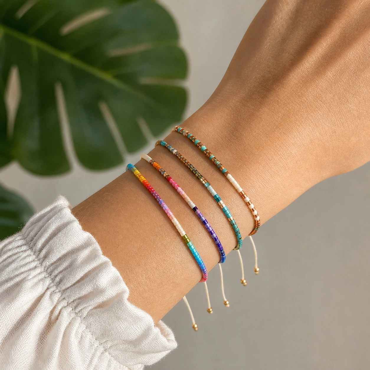 4pcs Women's Bohemian Geometric Multicolor Glass Bead Strand Bracelet with Copper Accents Adjustable Lace-Up Cord