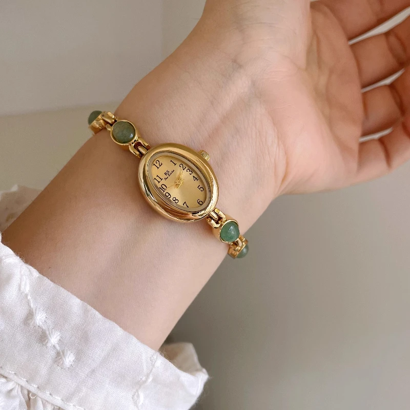 Waterproof 2025 quartz watch birthday gift retro classic trend women's watch elegant and simple