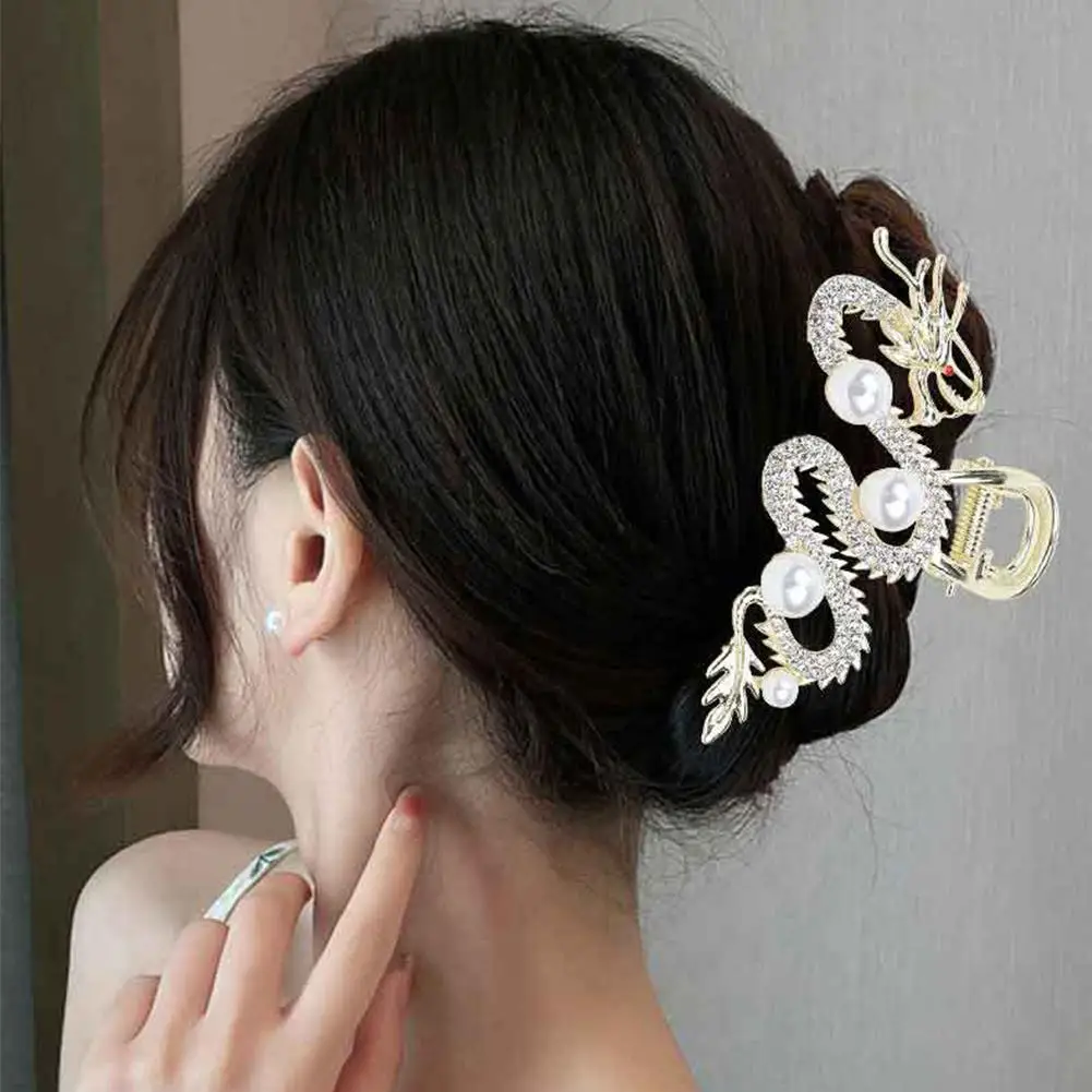 Pearl Gripper  Medium Niche Personality Style  Metal Dragon Shaped Half Tied Hair Clip Shark Clip  2024 Chinese