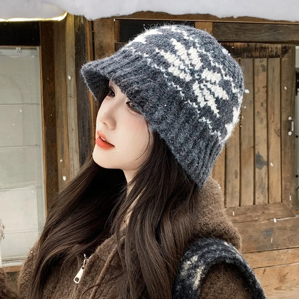 

Warm Snowflake Jacquard Knitted Hat Printed Fair Isle Style Jacquard Pattern Beanies Vintage Korean Printing Knit Cap Autumn