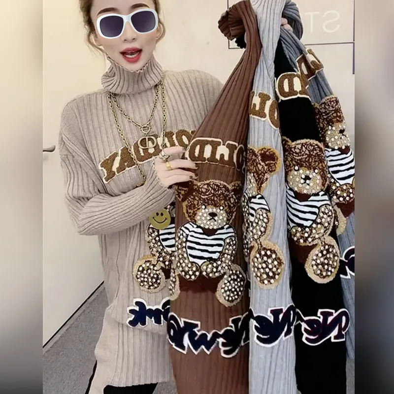 Women Runway Sweater Ladies Jumper Knitted Turtleneck Pullover Female Cute Bear Cartoon Appliques Diamond Beaded Sweaters NS508