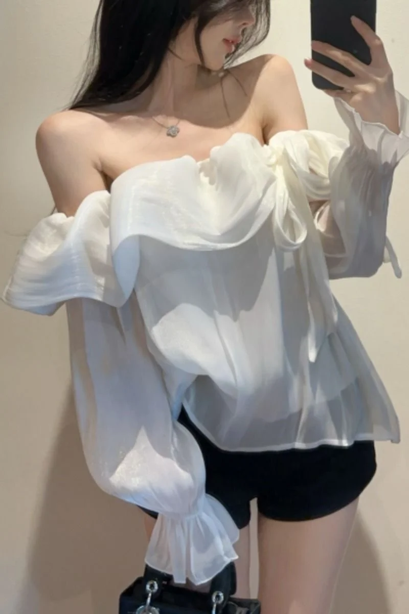 

Elegant Loose Women's Shirt with Lace Sleeves And Flounce Shoulder Design French Style Long Sleeve Pure Color Spring Fashion