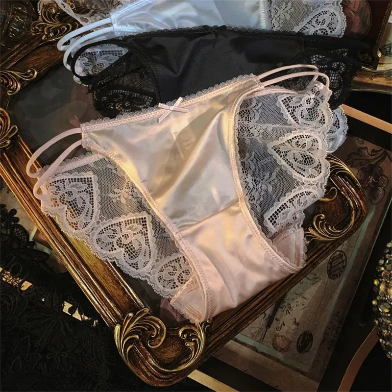 French High Satin Lace Panties Feminine Feeling Hollow Heart Embroidery Low Waist Cotton Crotch Girl Pure Desire Fine Belt 2024