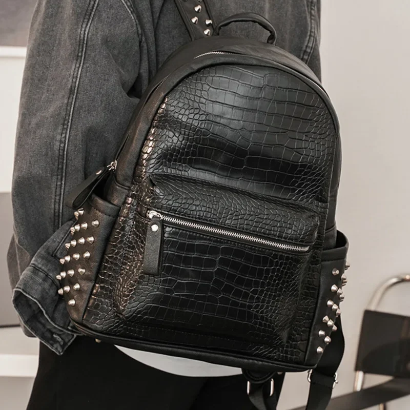 Alligator Pattern Rivet Backpack Men Fashion Design Computer Bag Student School Bag Men's Backpack Couple Bag Travel Backpack