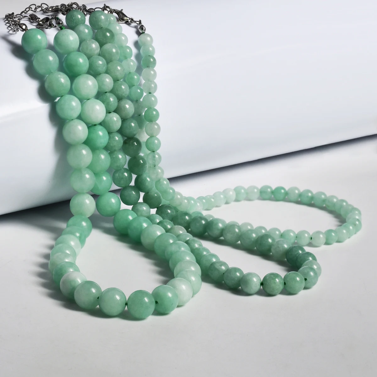 Yumfeel Natural Stone Necklace Summer Bohemian Style Vacation Jewelry Green Jade Round Beads Handmade Choker