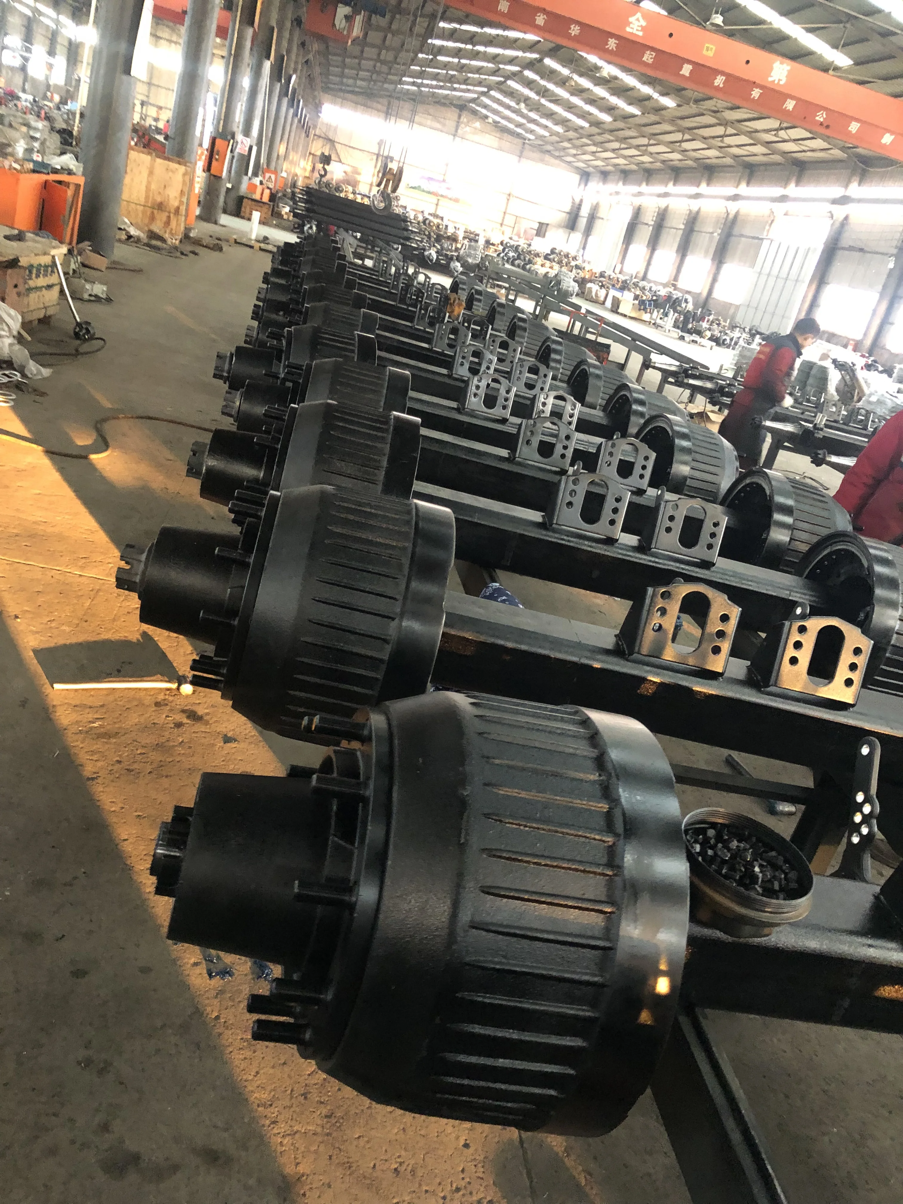 

New Arrival Heavy Duty Trailers Spare Parts Used 16t Trailer Axles for Sale