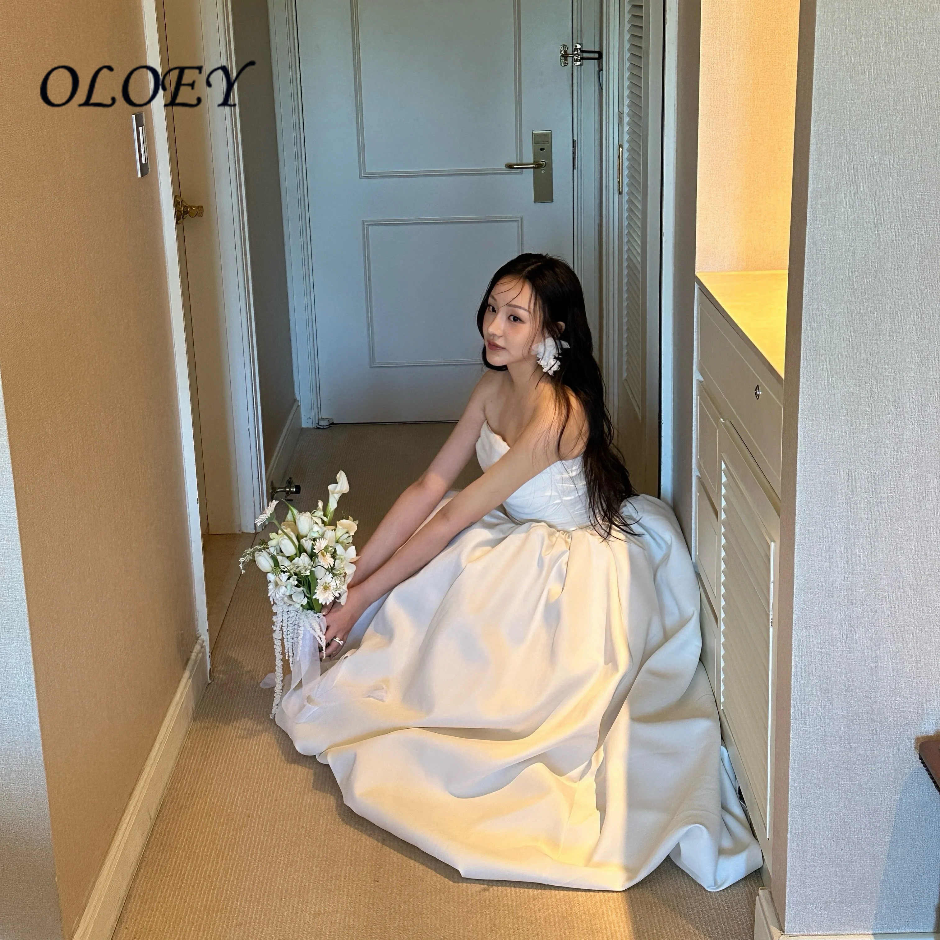 OLOEY 2027 Customized Strapless White Wedding Dress Satin Corset Ball Gown Civil Bridal Gown Photo Shoot Vestidos