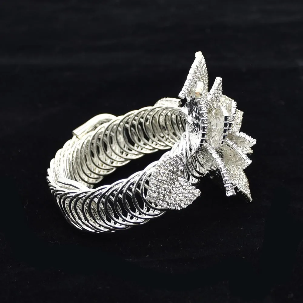 Women\'s Exaggerated Gold Hollow Flower Wide Bracelet Party Jewelry Gift Rose Gold Silvery Color Bangle for Women Party Dance