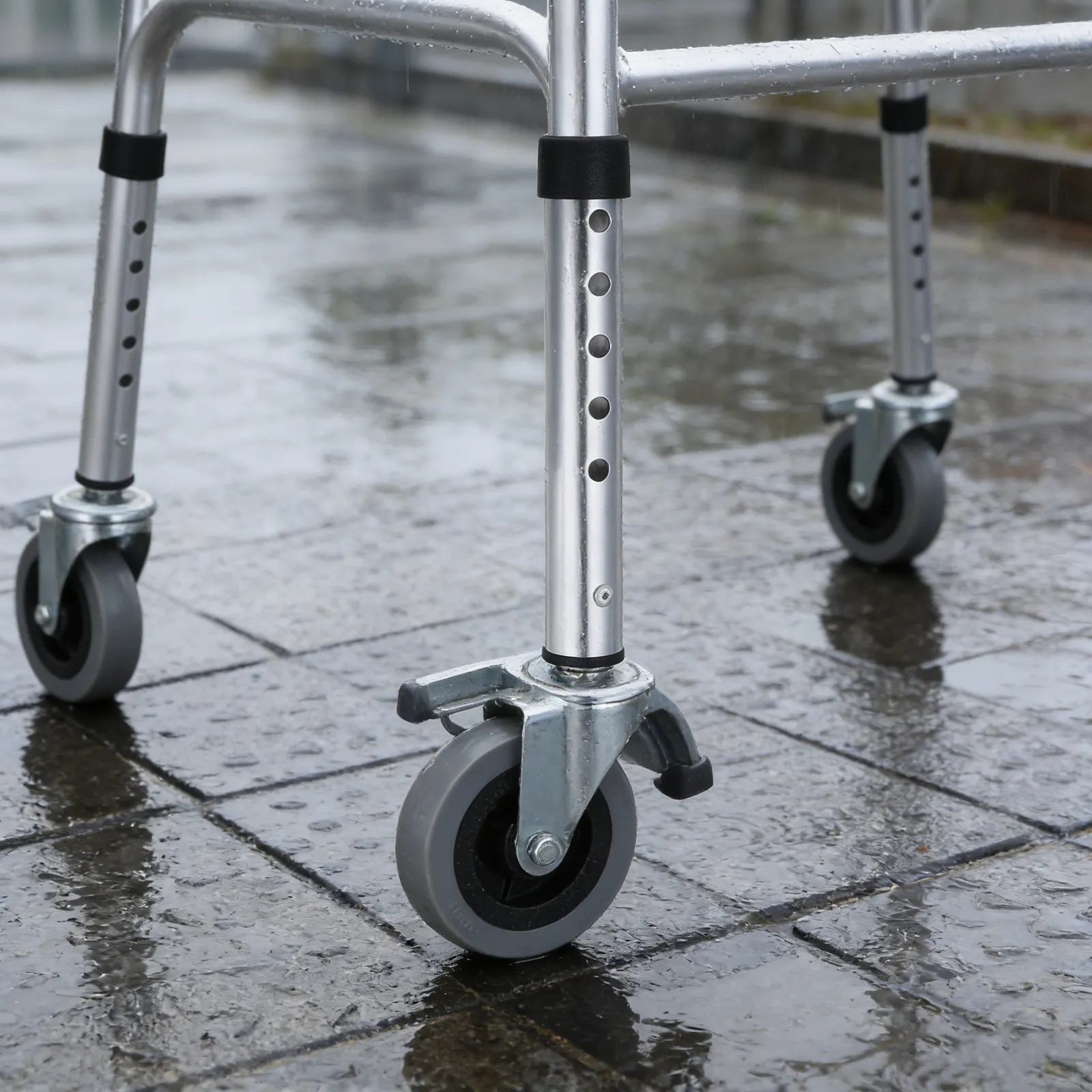 1-ペアウォーカーホイールスイベルユニバーサルウォーカーキャスターホイール交換用足部パーツウォーカーアクセサリーウォーカー高齢者用歩行器