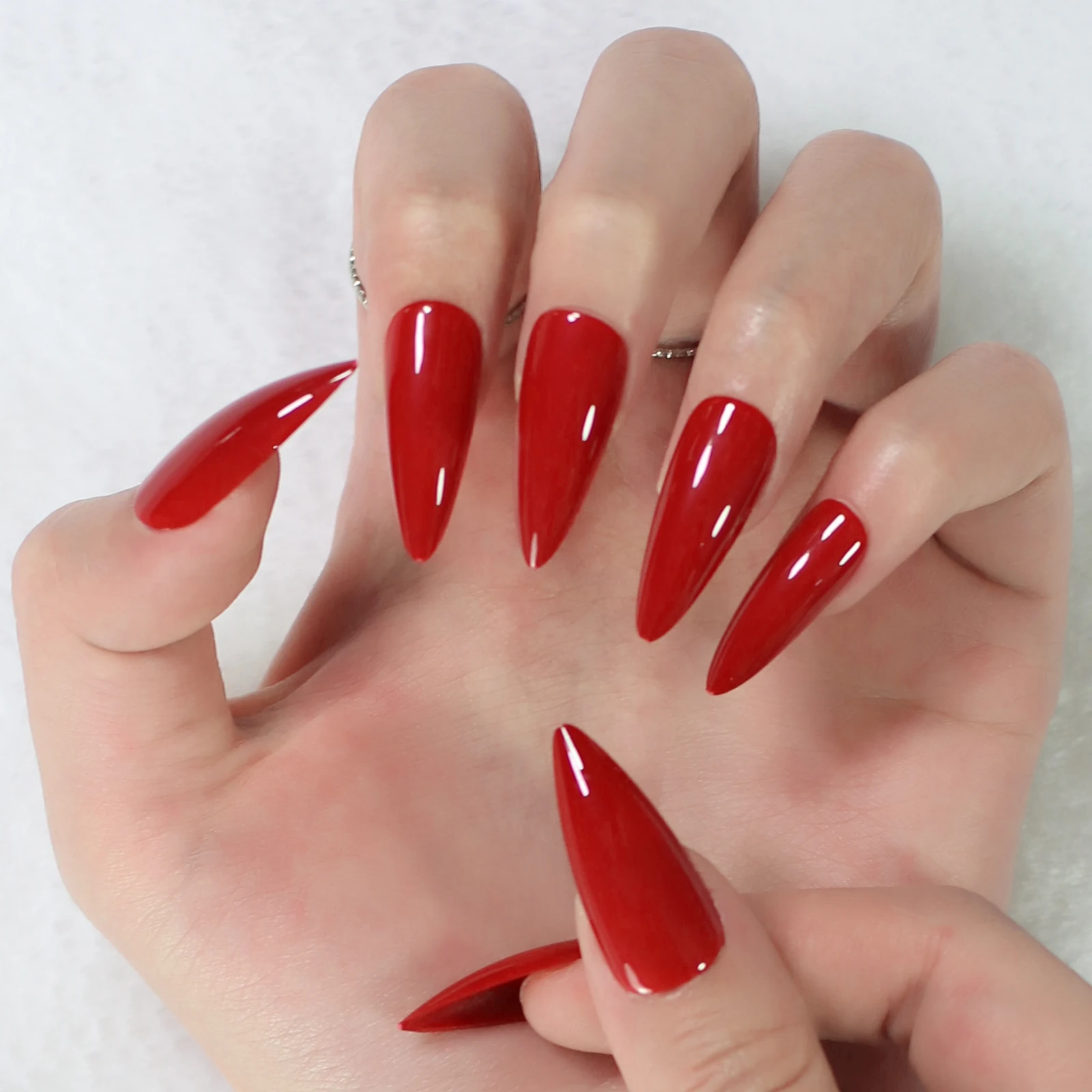 Stiletto Mirror Red Light Gossy Red Color Fingernails Fake Nails Art Medium Size Press On Nails Wholesale With Tabs