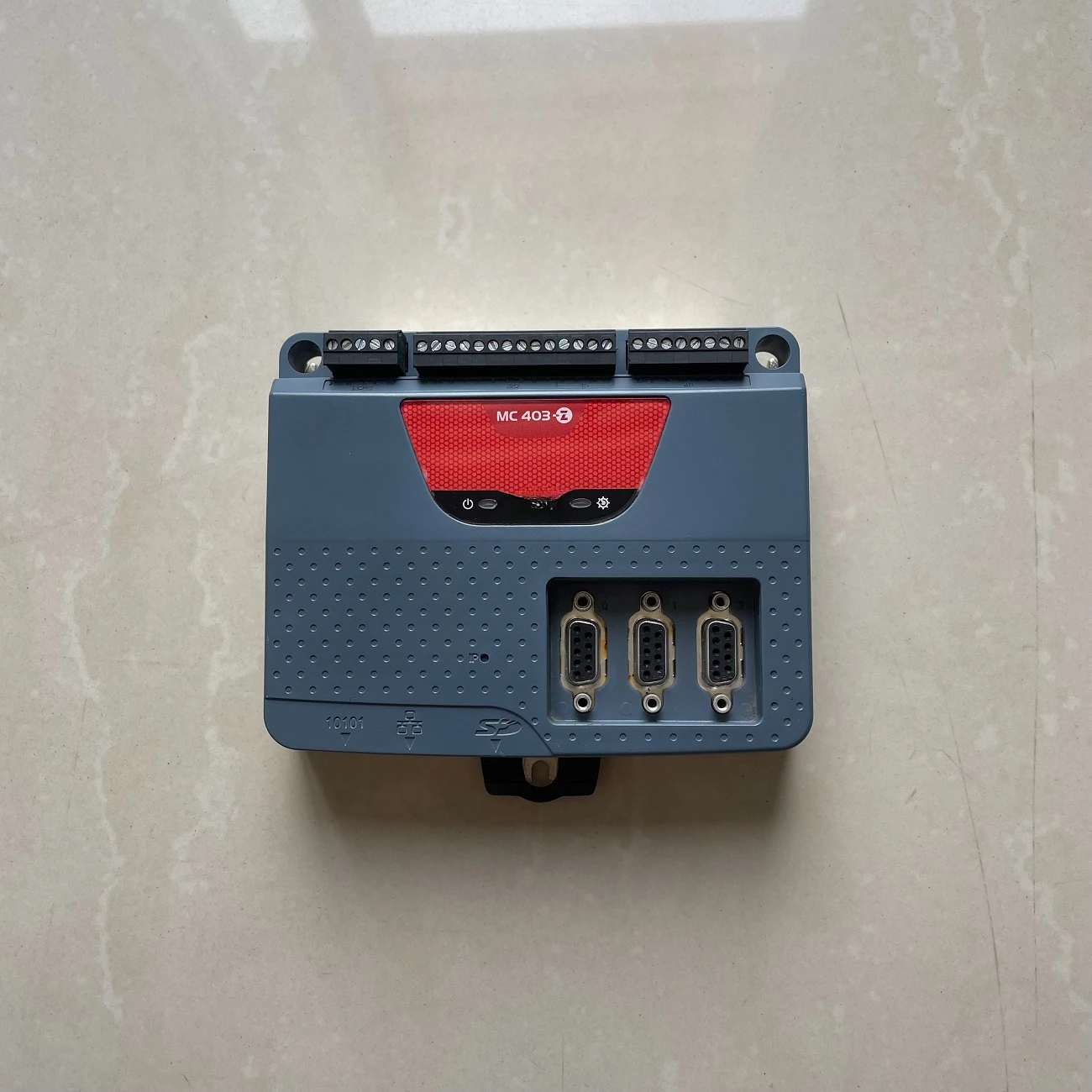 Контроллер движения MC403, MC403Z, MC403-Z P821 оригинальный запас Контроллер движения MC403, MC403Z, MC403-Z P821 оригинальный запас