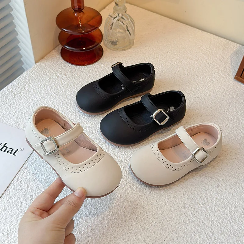 

Туфли из искусственной кожи для девочек, черные туфли принцессы на весну и осень, новые шапочки для маленьких детей, школьные модные лоферы на плоской подошве