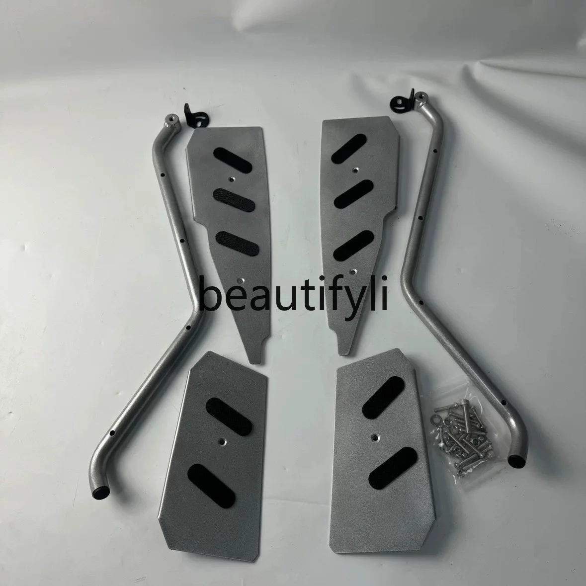 Applicable to Sanyang Cruise 400 bumper bumper anti-drop bar spotlight bracket modified special bar